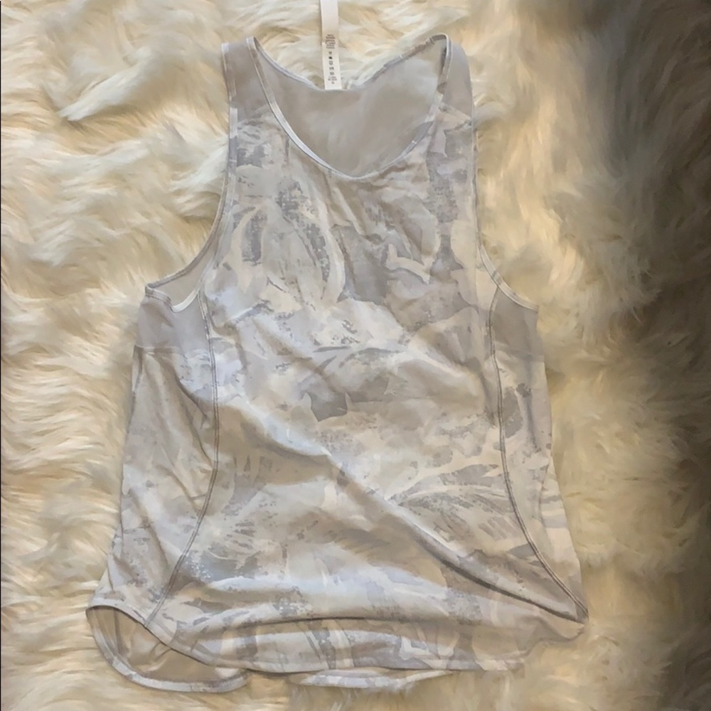Lululemon tank